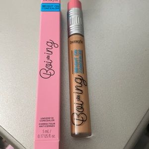 Benefit Boiing Bright On Concealer in the shade Peach